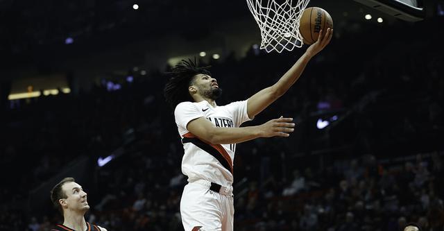 博鱼体育登录入口-夏普24+9奥孔古26+9 开拓者主场轻取老鹰